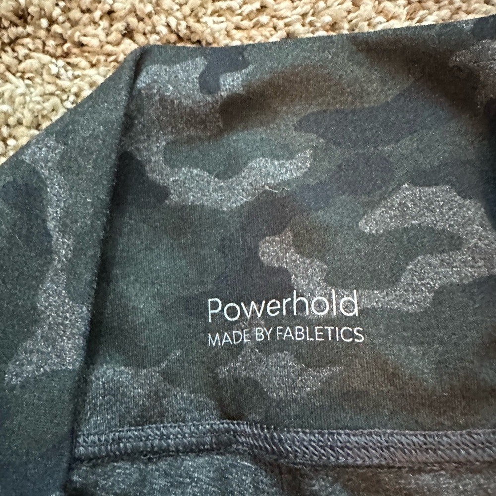 Power Hold made by Fabletics, black/gray camouflage print, no tags, measures S/M - Picture 5 of 6